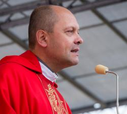 Nový světící biskup v Praze Nový světící biskup v Praze