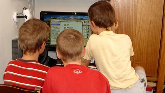 Děti, televize a internet: jde to dohromady? Děti, televize a internet: jde to dohromady?
