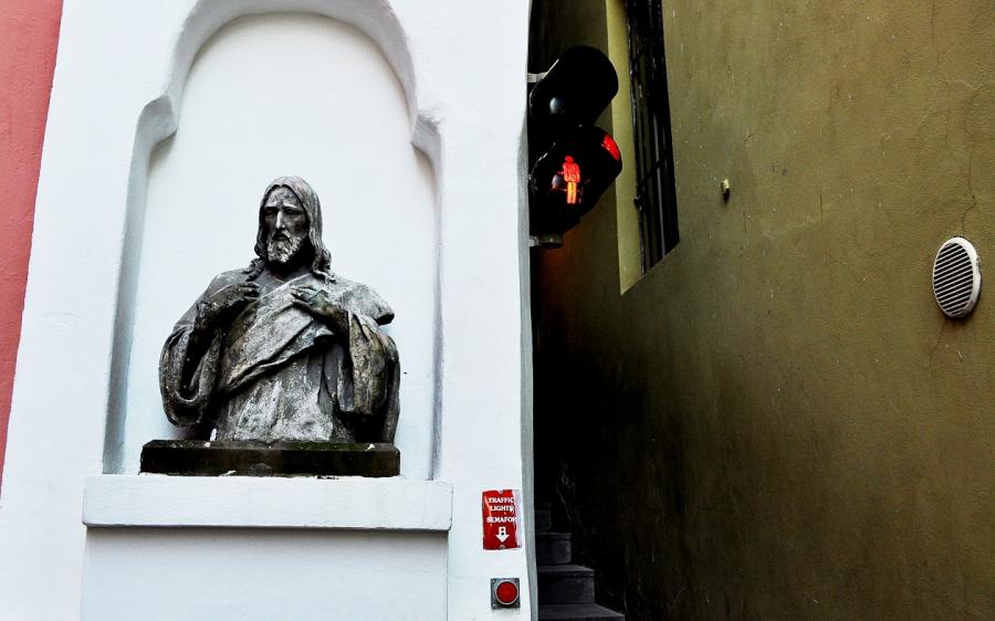 Ježíšovo poselství NENÍ série zákonů, ale... Ježíšovo poselství NENÍ série zákonů, ale...