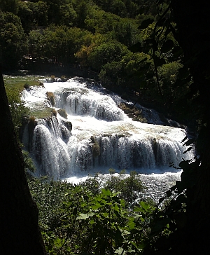 řeka, vodopád, foto -IMA-
