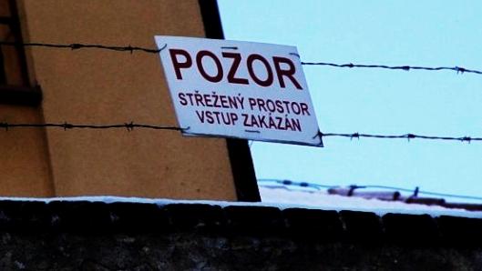 Život křesťana: samé zákazy a příkazy? Život křesťana: samé zákazy a příkazy?