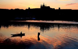 Hradčany, Praha, Prague, Prag, Vltava, řeka, river, rybář, fischer, fisherman / foto -Miloš Padevět- Hradčany, Praha, Prague, Prag, Vltava, řeka, river, rybář, fischer, fisherman / foto -Miloš Padevět-