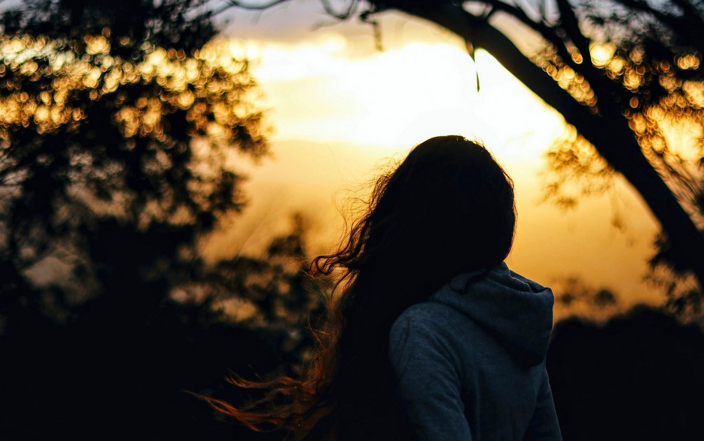 Photo: Dmytro Danylyk, unsplash.com, východ slunce, pohled do dálky, ráno Photo: Dmytro Danylyk, unsplash.com, východ slunce, pohled do dálky, ráno