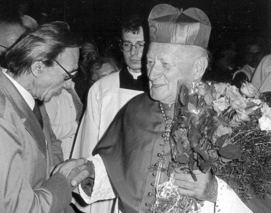 Josef Kemr a Kardinál Tomášek, katedrála sv. Víta Praha, květen 1986, foto -IMA-