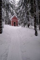 Vintířova kaplička pod vrcholem Březníku - Vintířovy skály / foto: Michal Němeček 