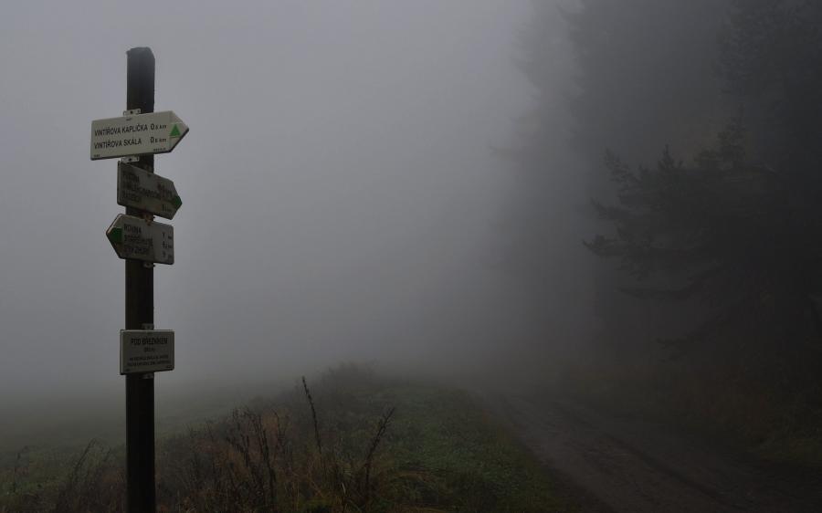 V životě nevidíme dál než na krok před sebe. Víme ale, s kým jdeme…