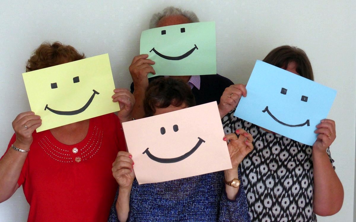 maska, optimismus, úsměv, přetvářka / foto od kATHRYN rOZIER  Pixabay
