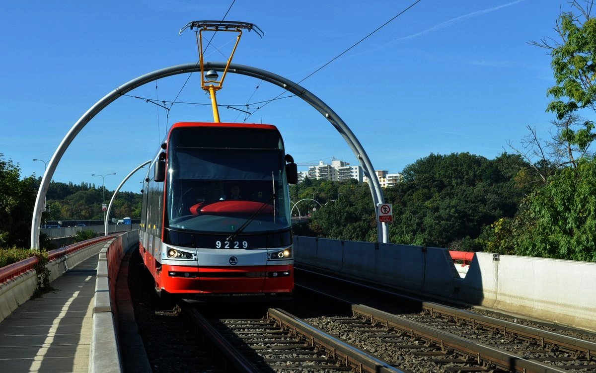 Tramvaj - symbol naděje / -ima-