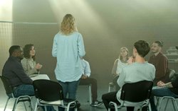 Většina lidí „to myslí dobře“. Chtějí poradit, pomoct, zachránit….