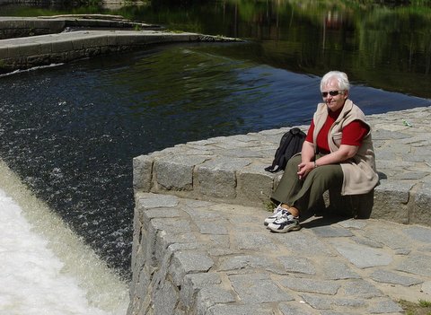 seniorka, voda, řeka, splav / -ima-