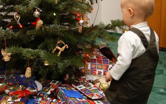 Čím více dárků, tím více radosti? Psycholog k tématu Vánoce...