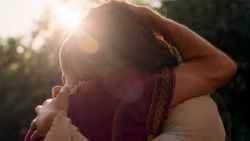 Uklidněte se / seriál The Chosen